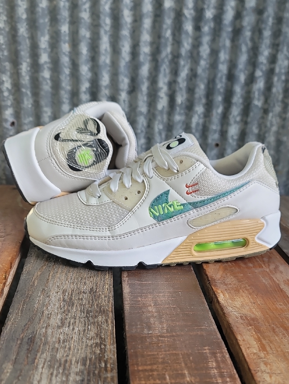 Nike Air Max 90 SE "White/Green Neptune" Wmns 9.5 Ships Today